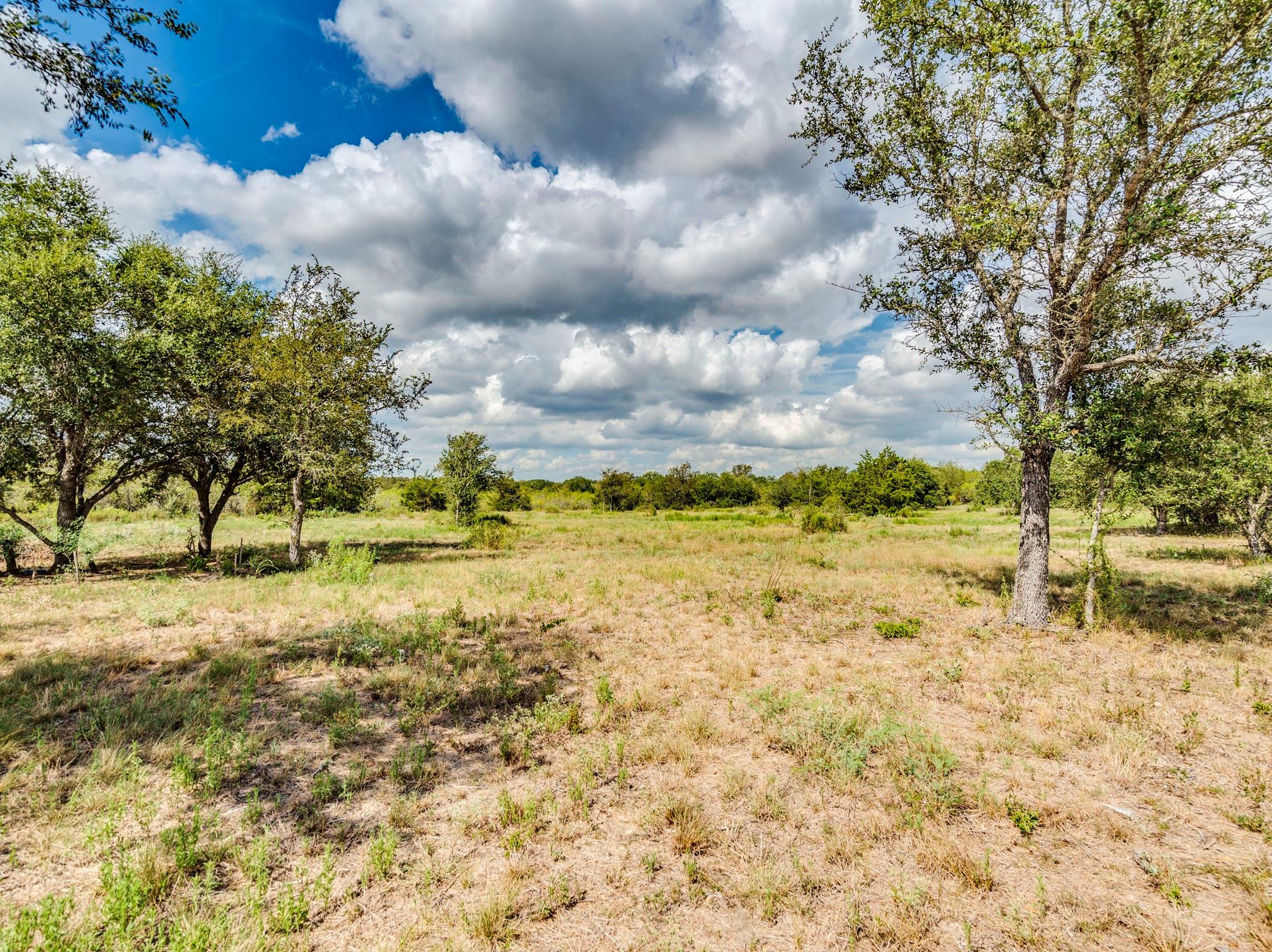120 Hillcrest LN, Dale, TX 78616 photo 5