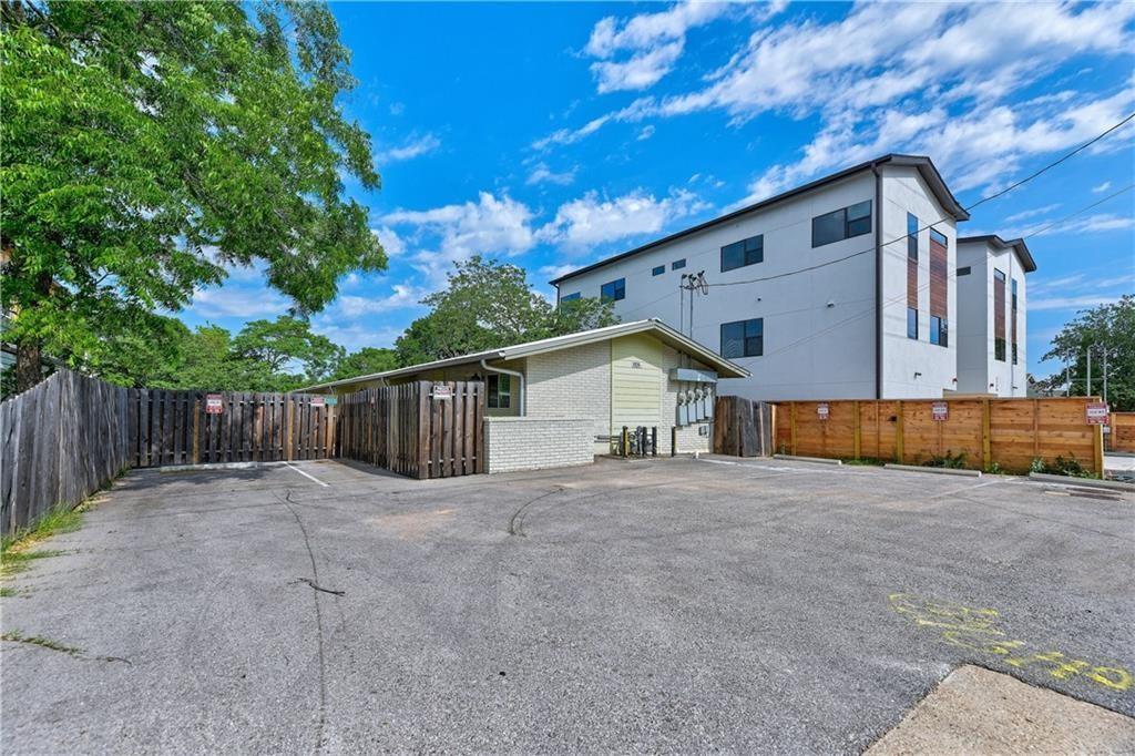 1126 1/2 Chicon ST #2, Austin, TX 78702 photo 3