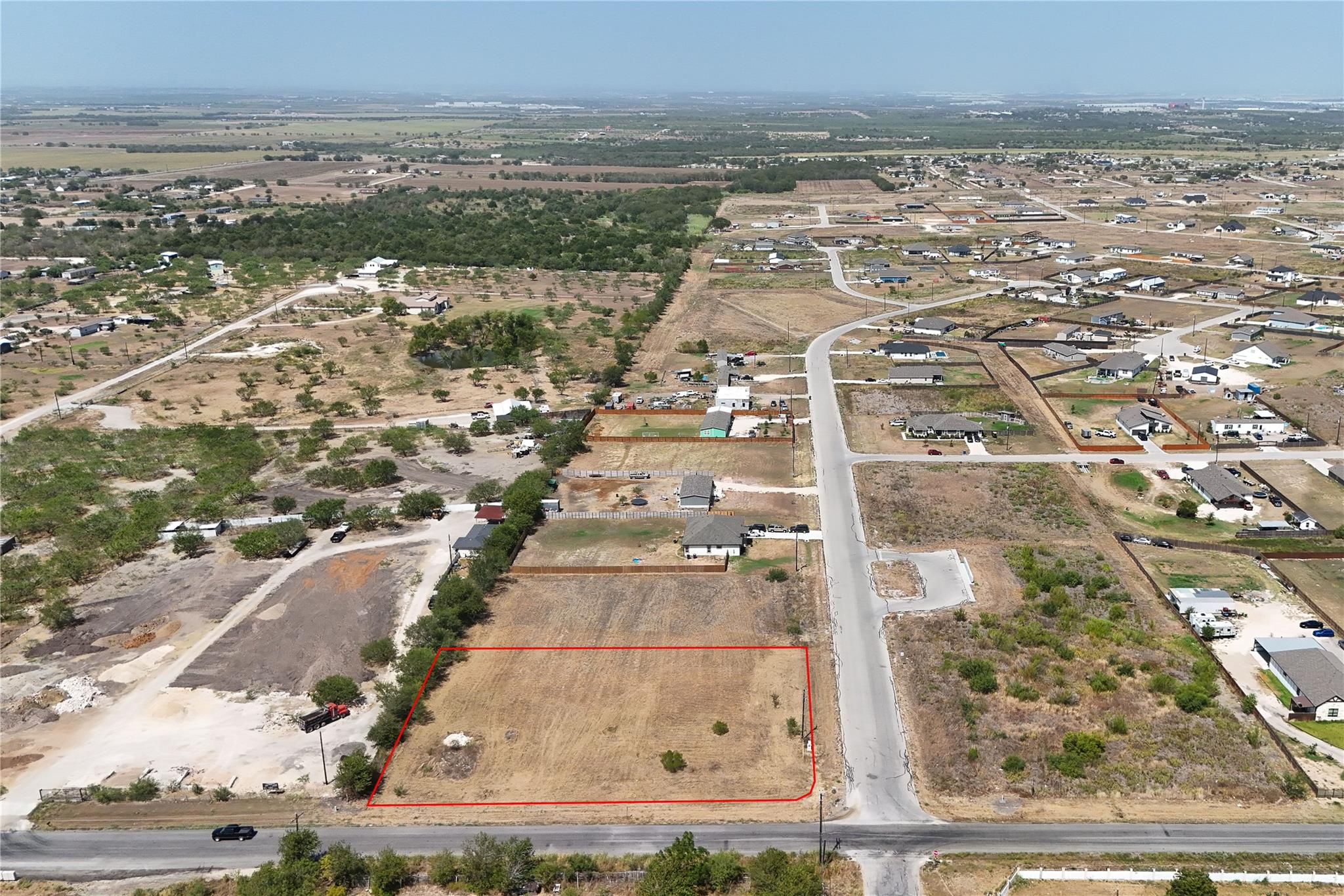246 Twin Creeks CIR, Del Valle, TX 78617 photo 3