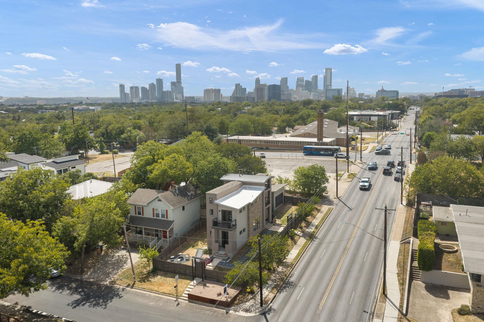 1814 Maple Ave, Austin, TX 78702 photo 2