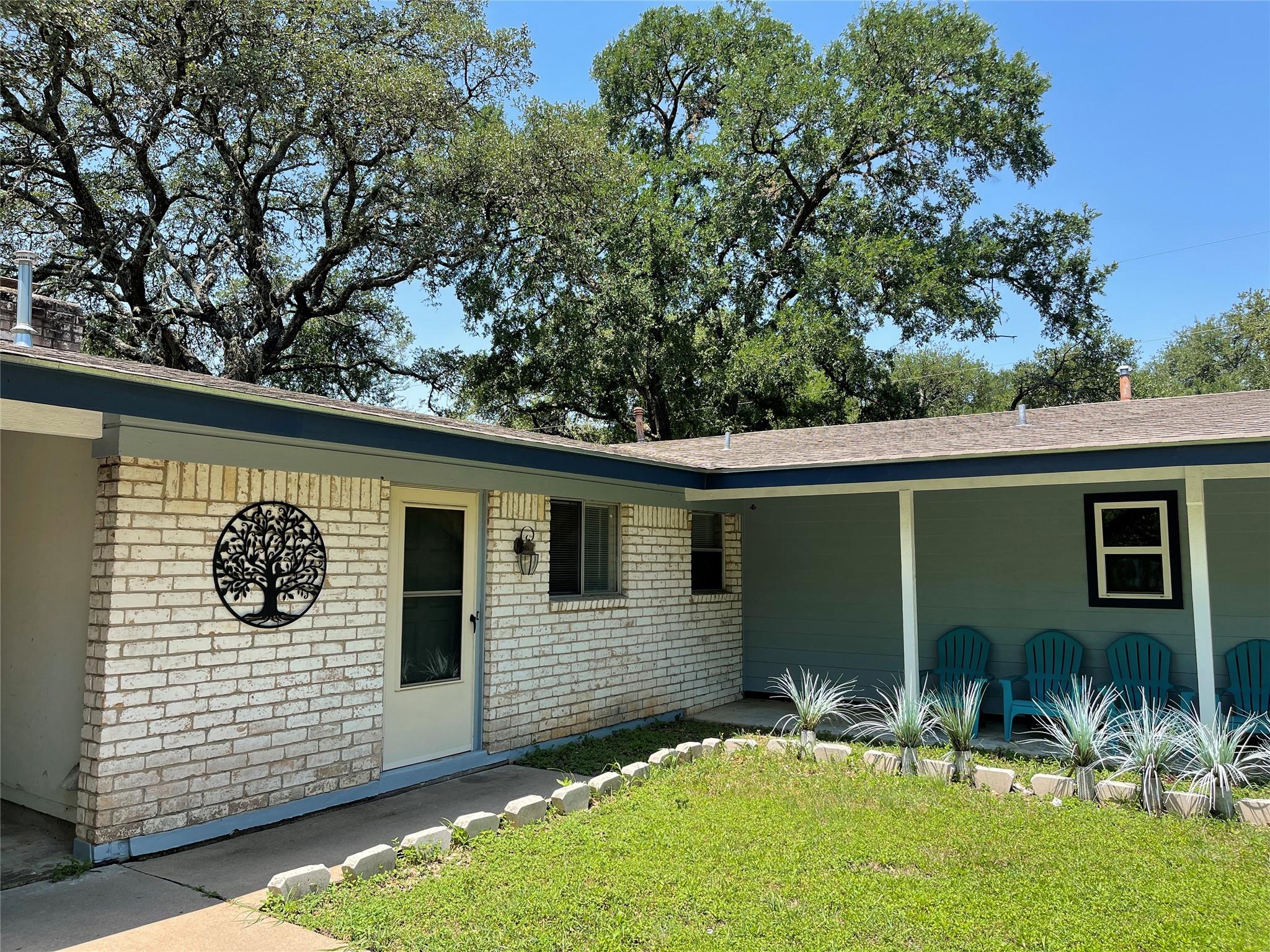 914 Beaver TRL #A, Austin, TX 78746 photo 2