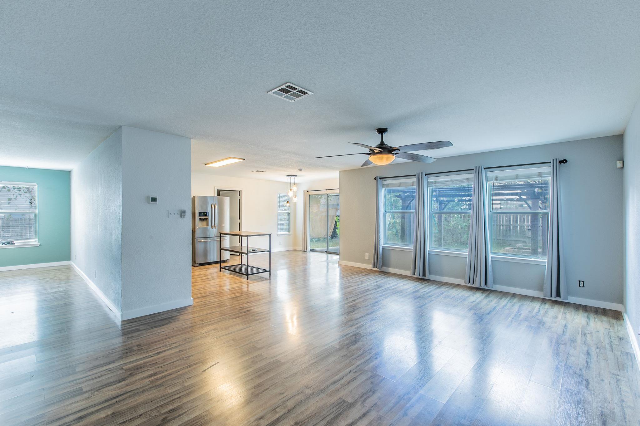 157 Lexword, Kyle, TX 78640 photo 4