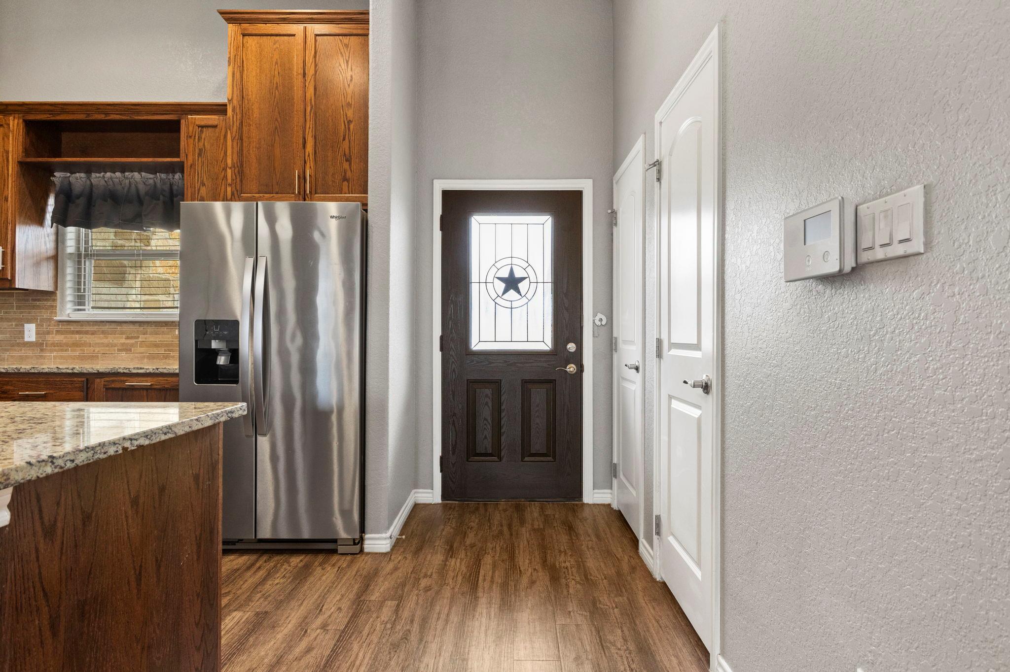 120 Navarro XING, Seguin, TX 78155 photo 5