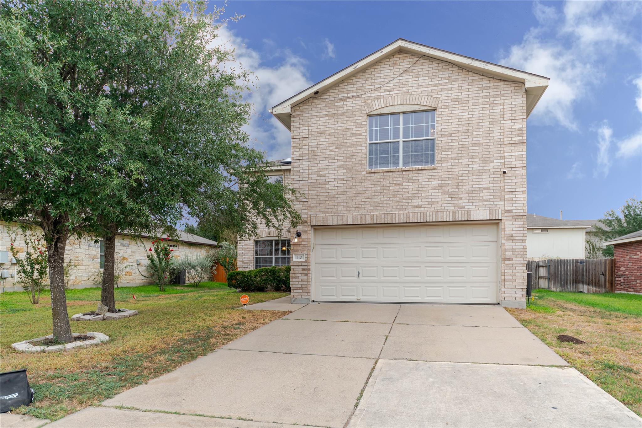 310 Antelope TRL, Bastrop, TX 78602 photo 3