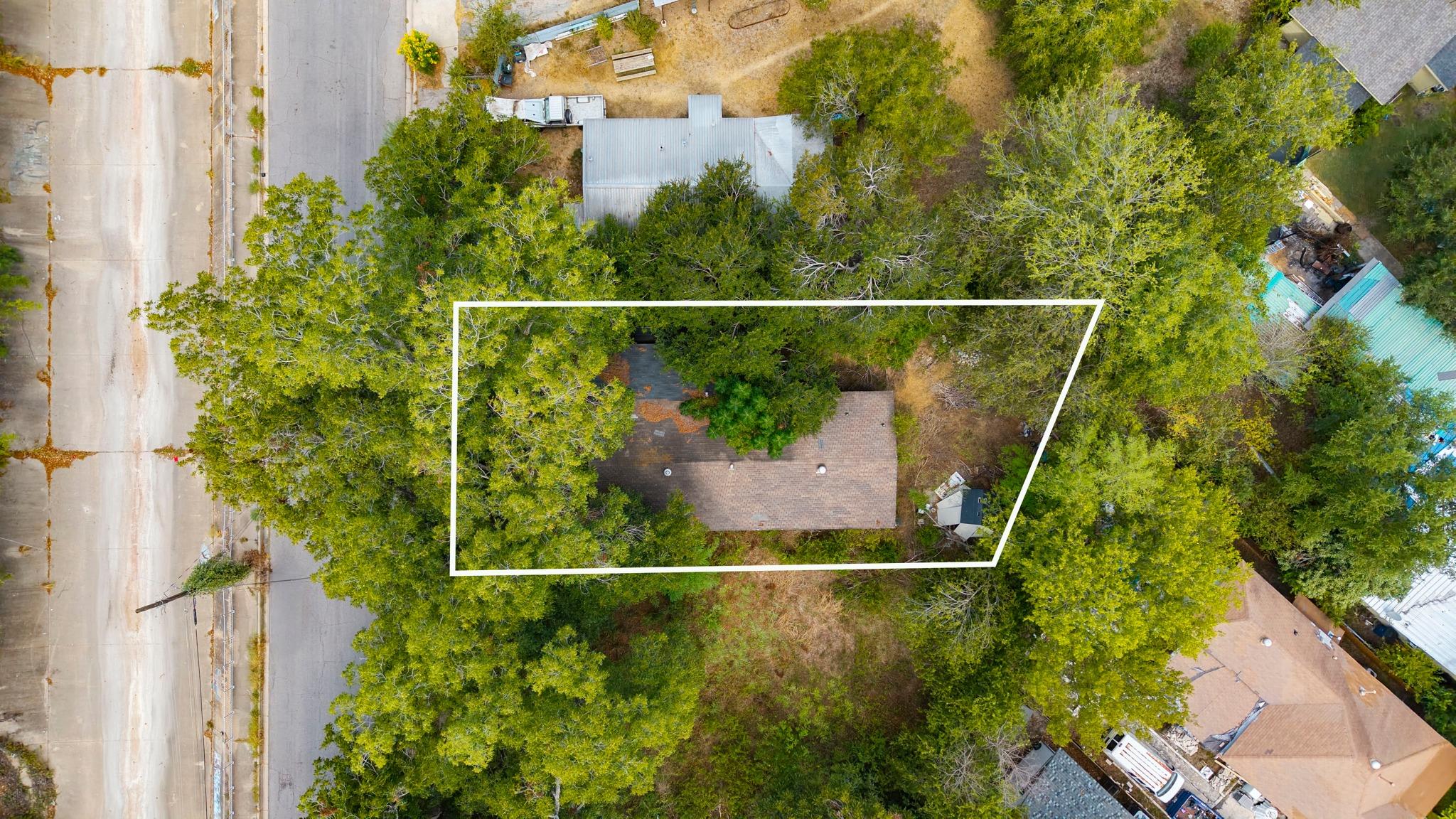 4908 Sara DR, Austin, TX 78721 photo 3