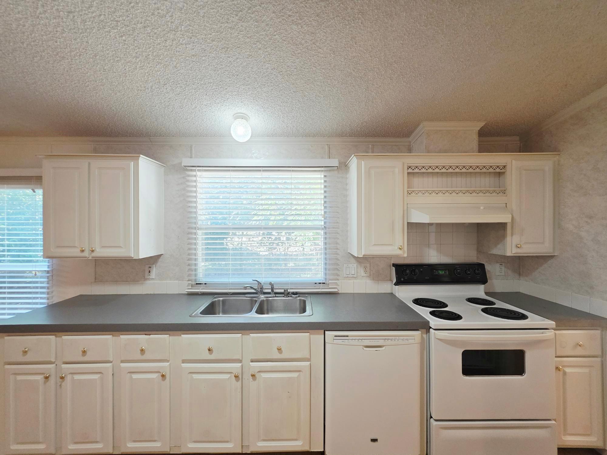 1 Davis ST, Wimberley, TX 78676 photo 5