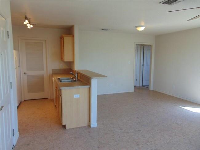 400 Eagles Nest DR, Wimberley, TX 78676 photo 5