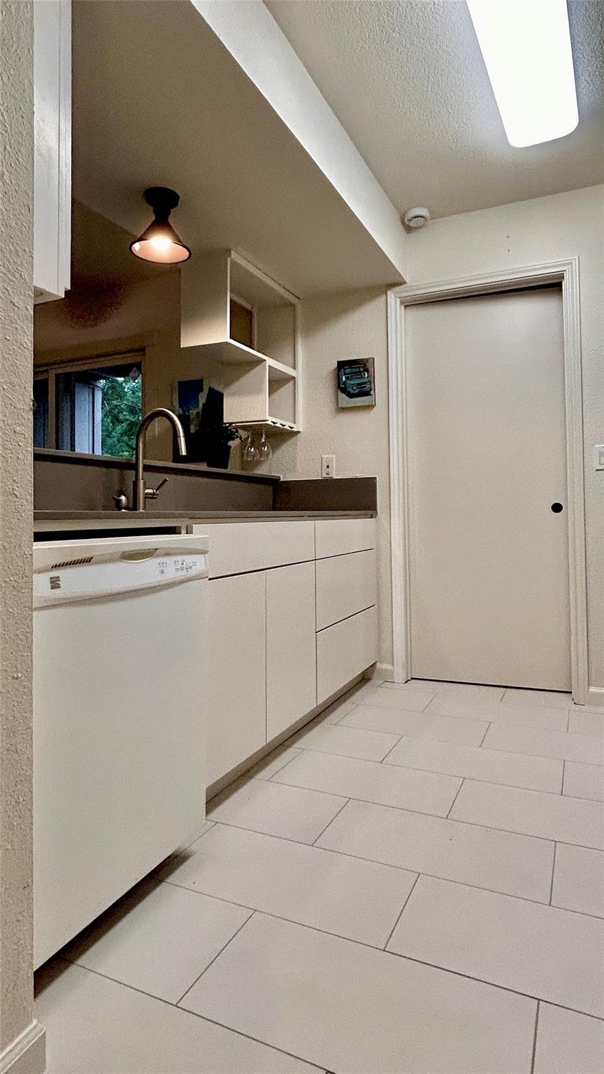 705 Castle Ridge RD #C, Austin, TX 78746 photo 3