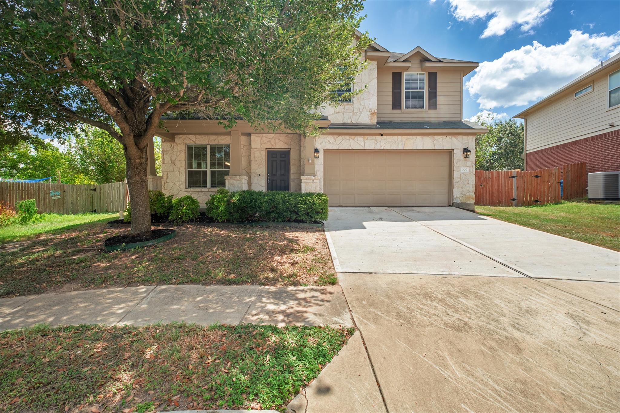 300 Blossom Valley STRM, Buda, TX 78610 photo 2