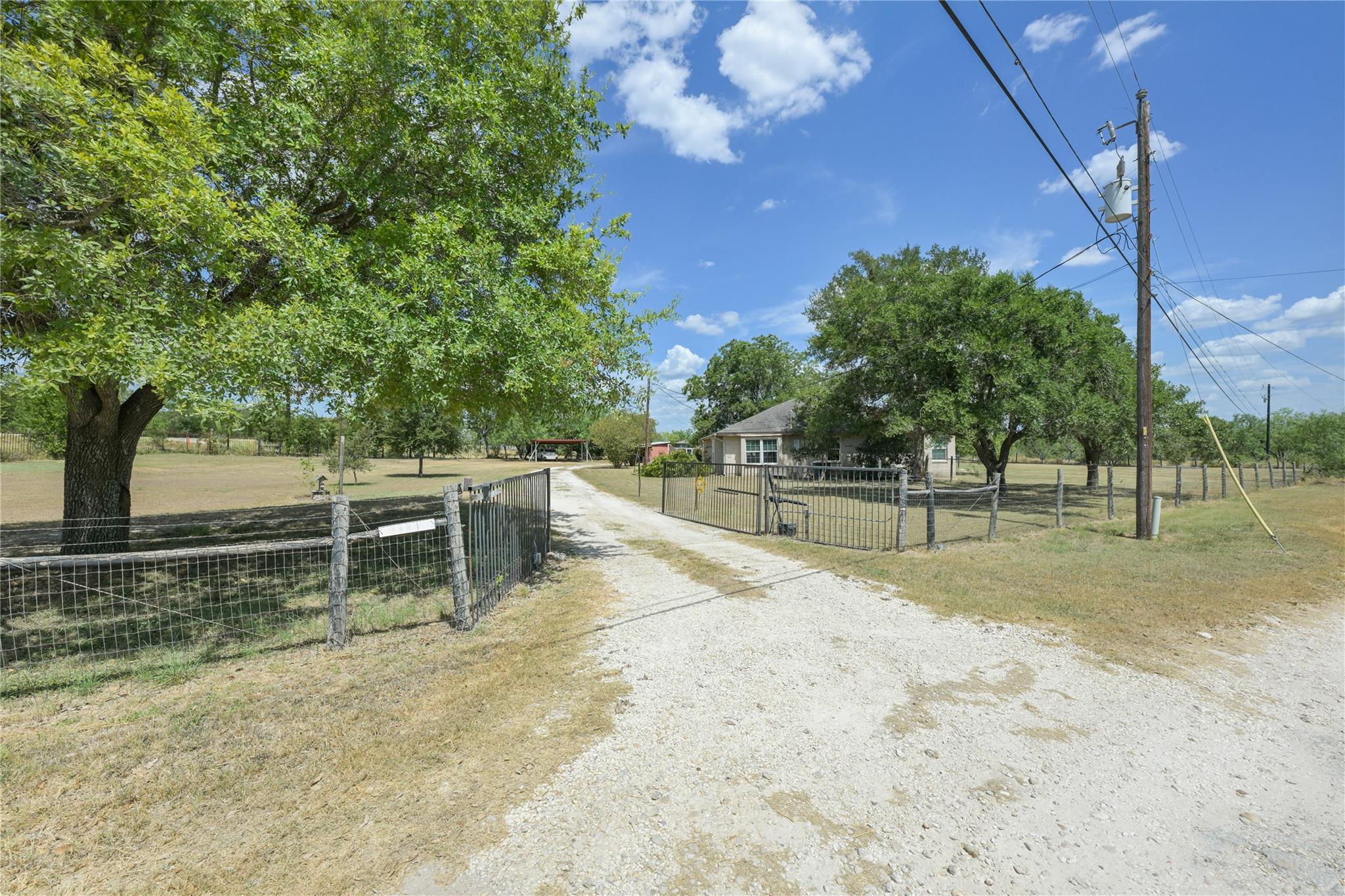 2481 Highway 21, Dale, TX 78616 photo 2