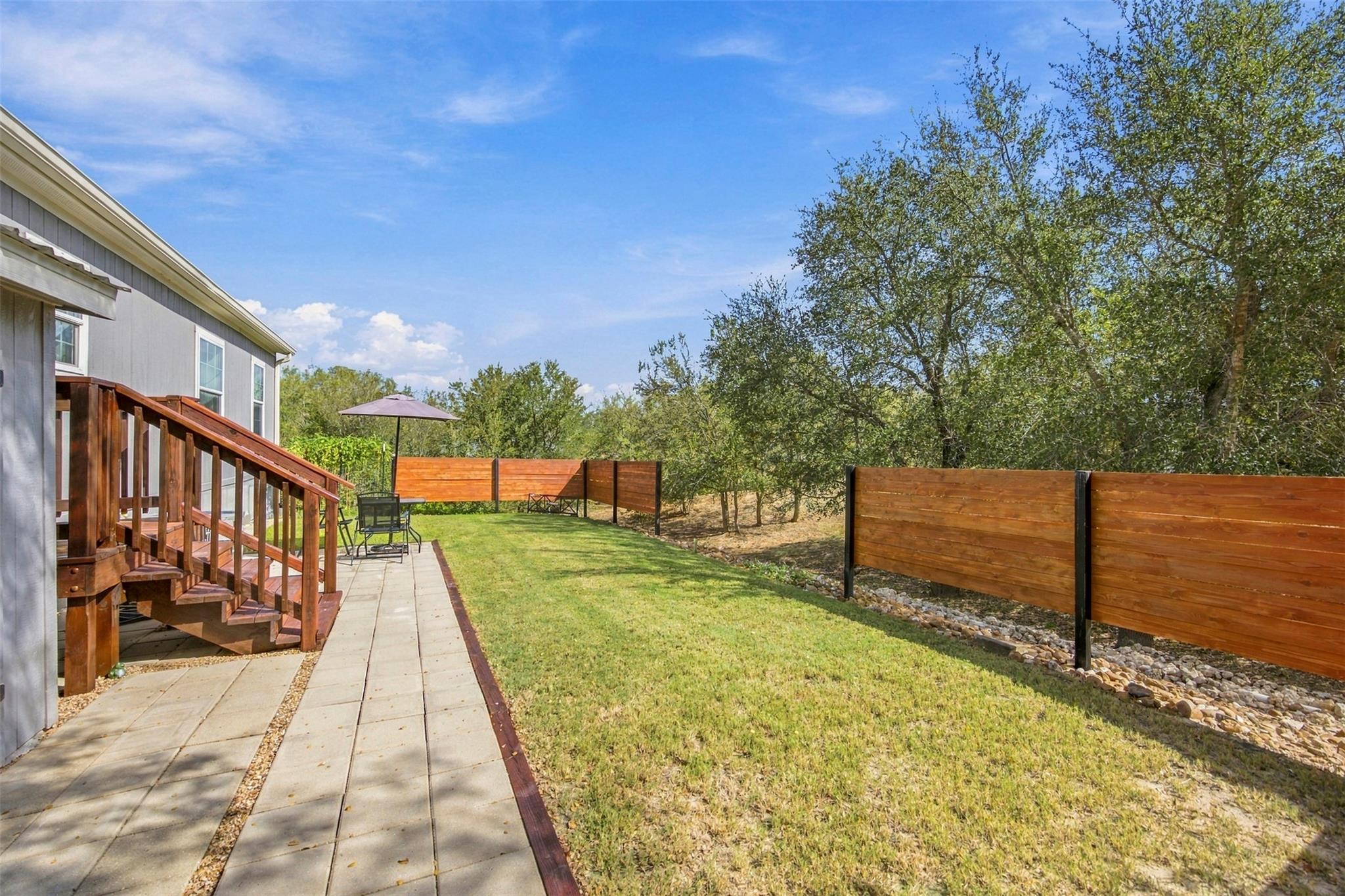 119 Fox LN, Lockhart, TX 78644 photo 2