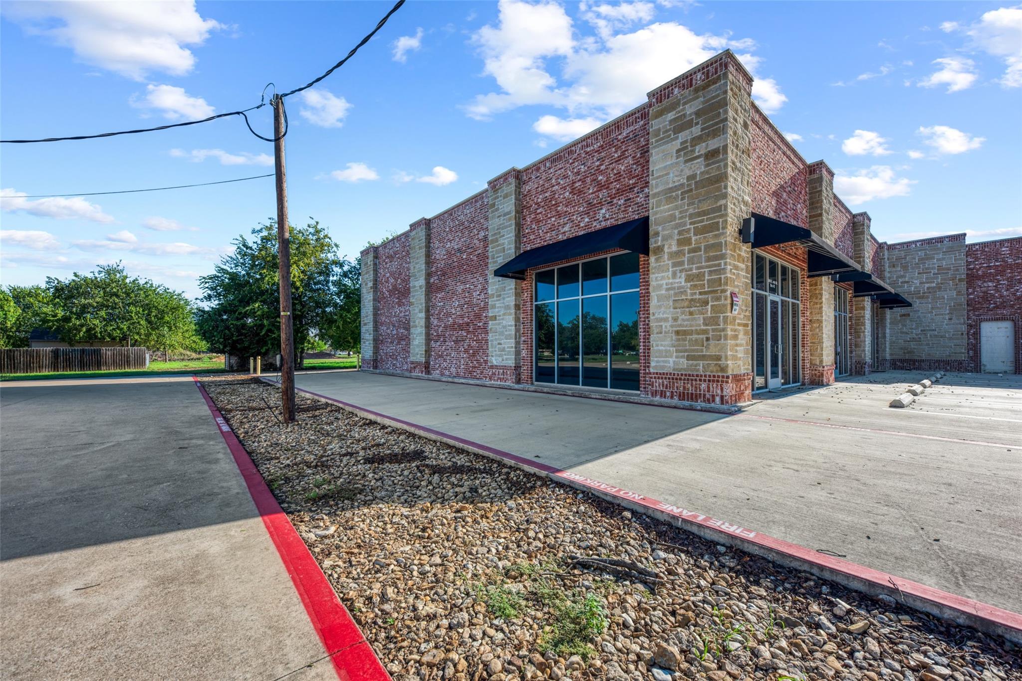 1009 4th ST #C, D, E, Lampasas, TX 76550 photo 3