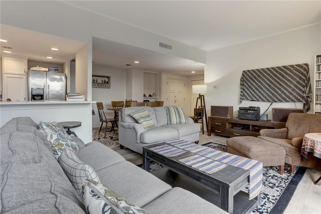 1801 Lavaca ST #3L, Austin, TX 78701 photo 2