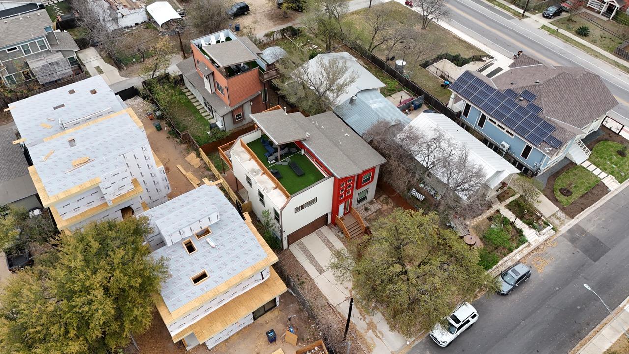 2204 13th ST #B, Austin, TX 78702 photo 3