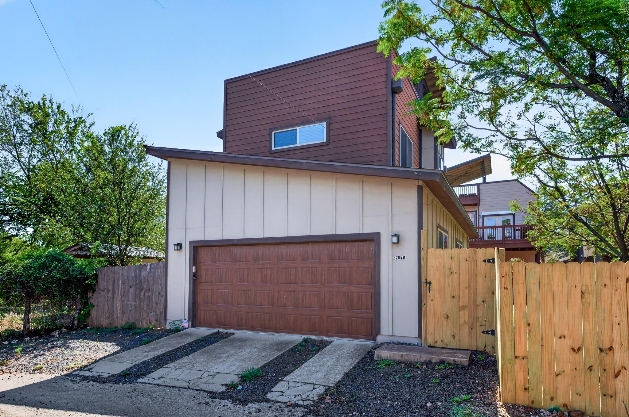 2204 13th ST #B, Austin, TX 78702 photo 5