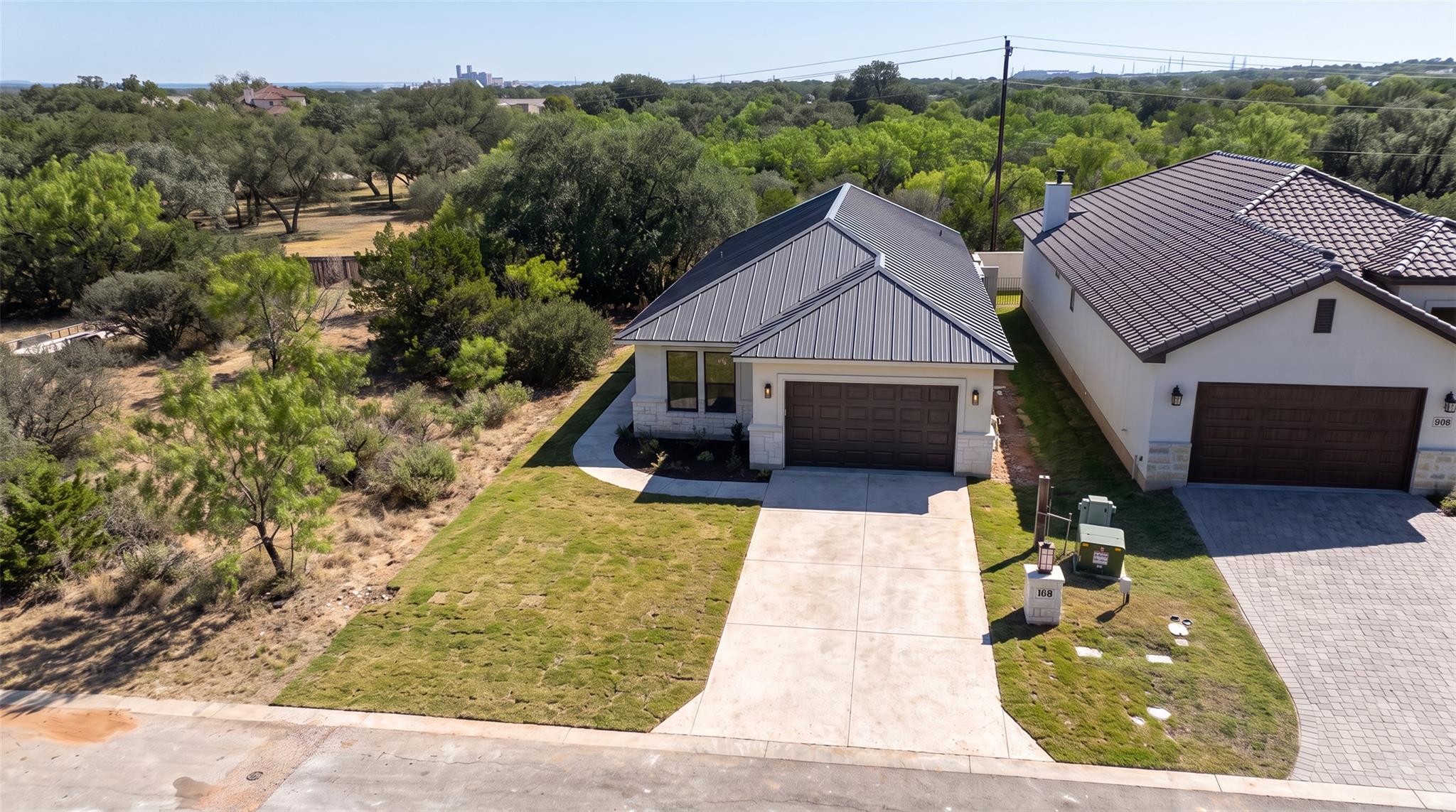 817 Sun Ray, Horseshoe Bay, TX 78657 photo 2