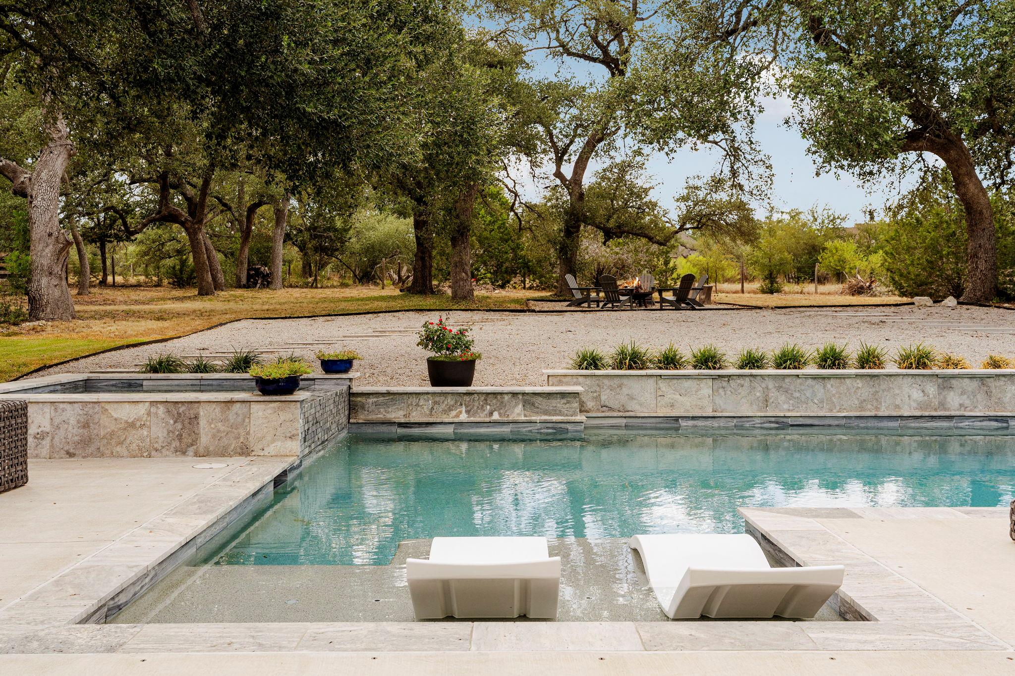 32831 RR 12, Dripping Springs, TX 78620 photo 4