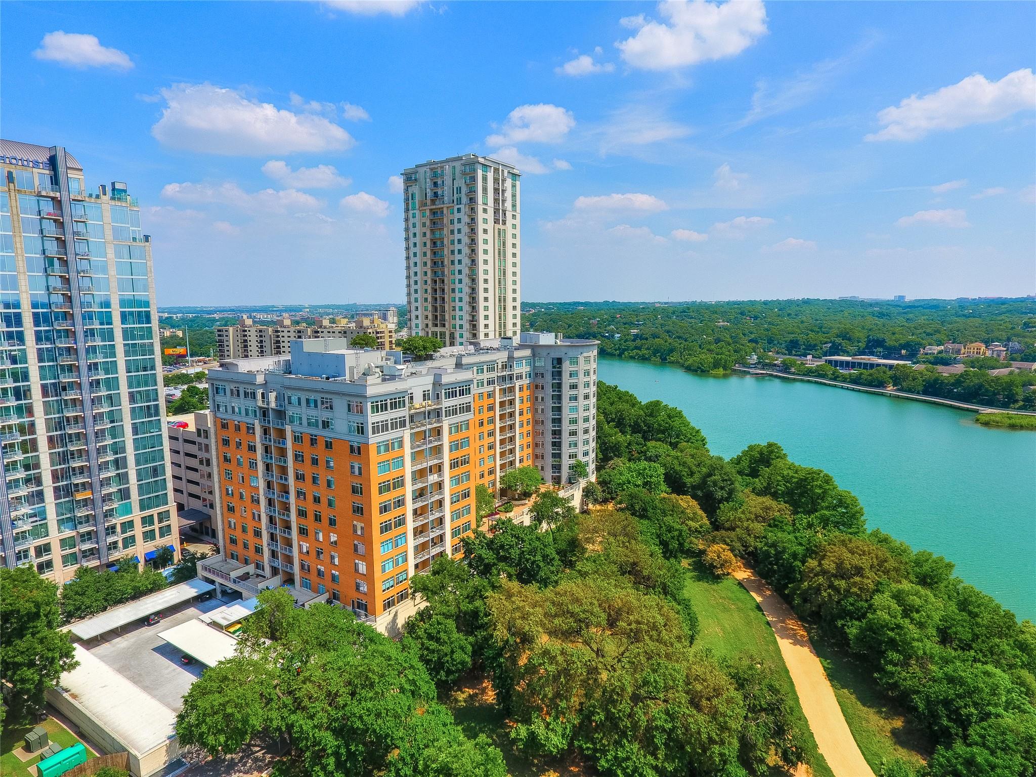 54 Rainey ST #920, Austin, TX 78701 photo 2