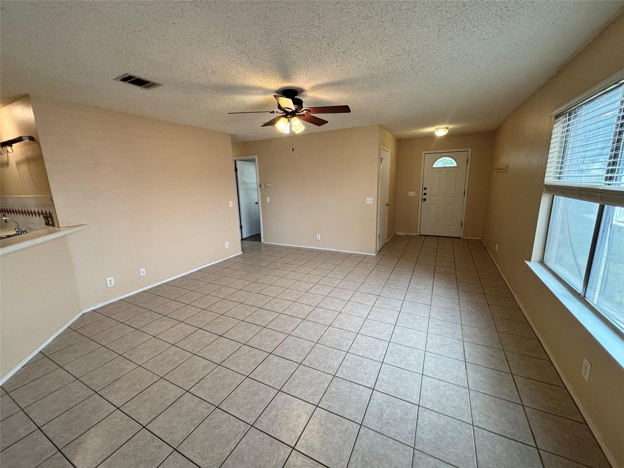 1900 Summer Rain DR, Cedar Park, TX 78613 photo 3