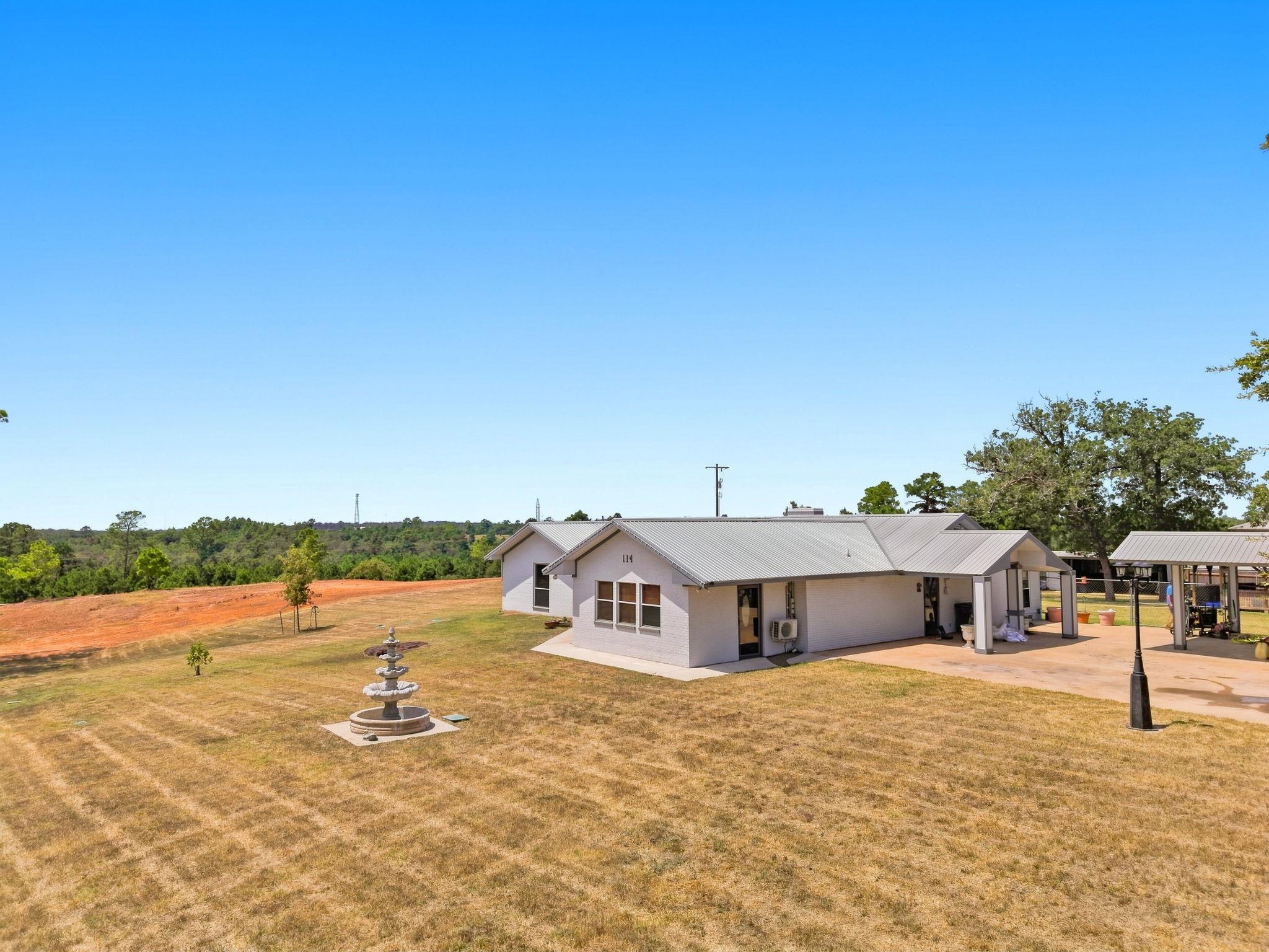 114 Pinedale DR, Bastrop, TX 78602 photo 5