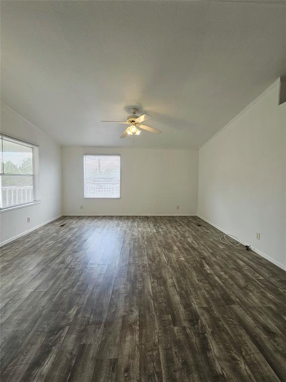 1467 Live Oak DR, Canyon Lake, TX 78133 photo 2