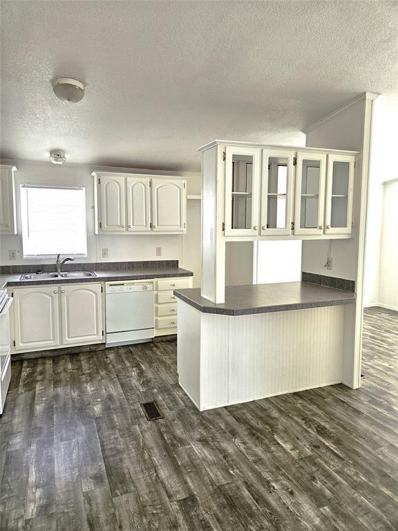 1467 Live Oak DR, Canyon Lake, TX 78133 photo 3