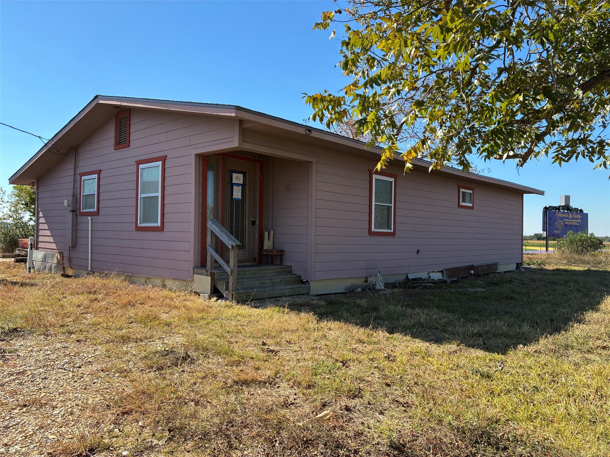 16950 Fm 971, Granger, TX 76530 photo 2