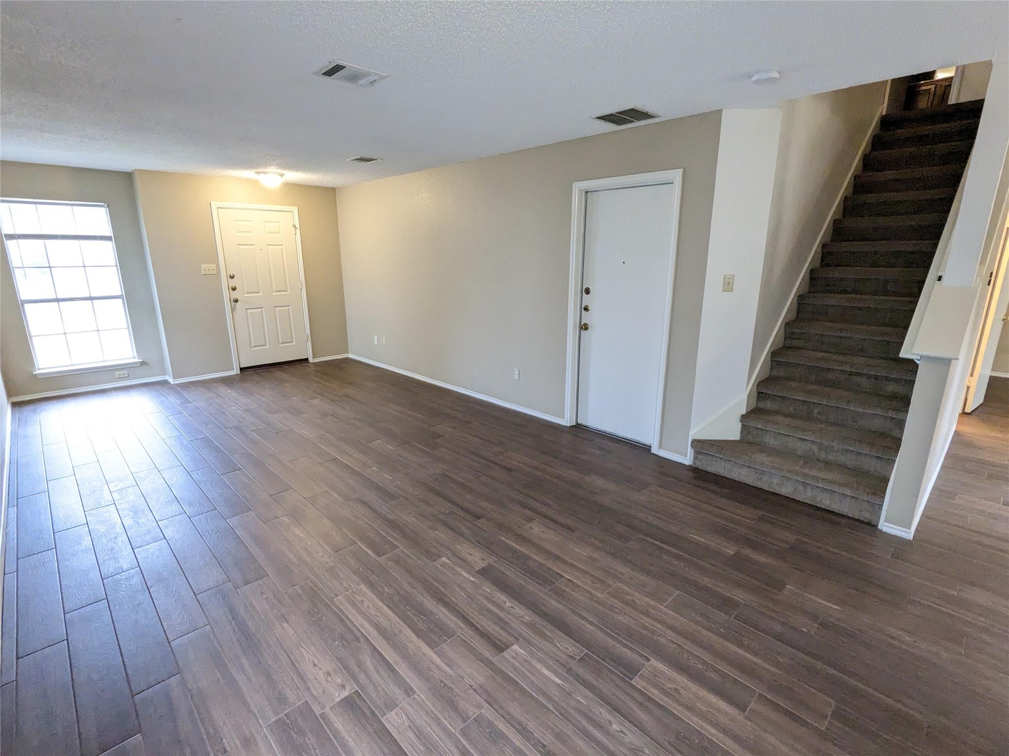 8608 Dandelion TRL, Austin, TX 78745 photo 4