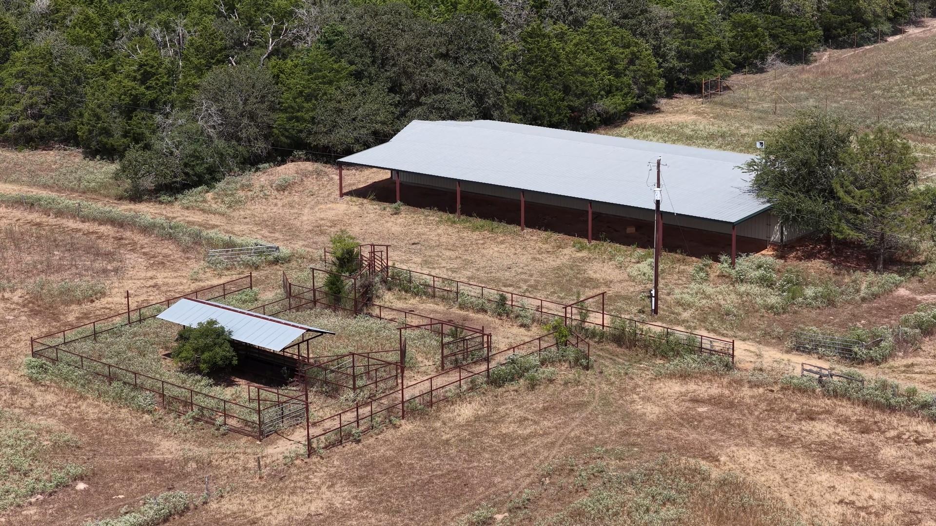2496 Highway 304, Smithville, TX 78957 photo 3