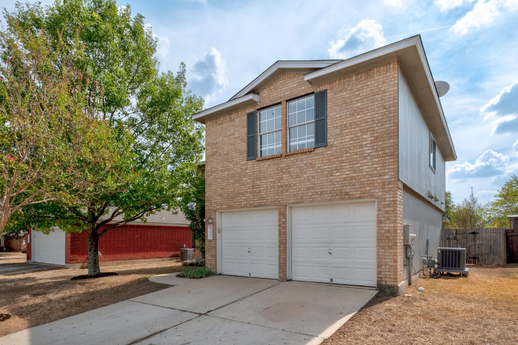 709 Black Isle DR, Pflugerville, TX 78660 photo 4