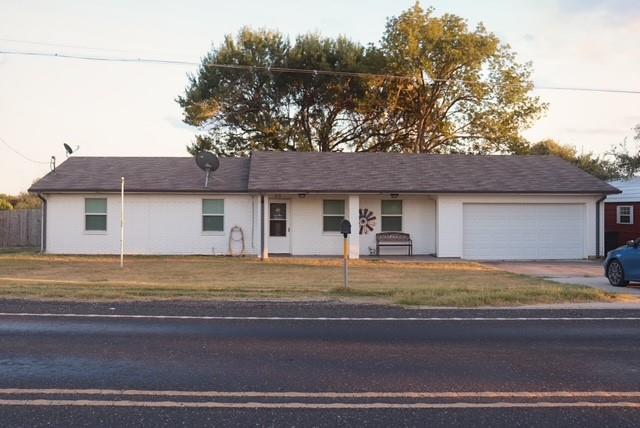 913 7th ST, Lexington, TX 78947 photo 2