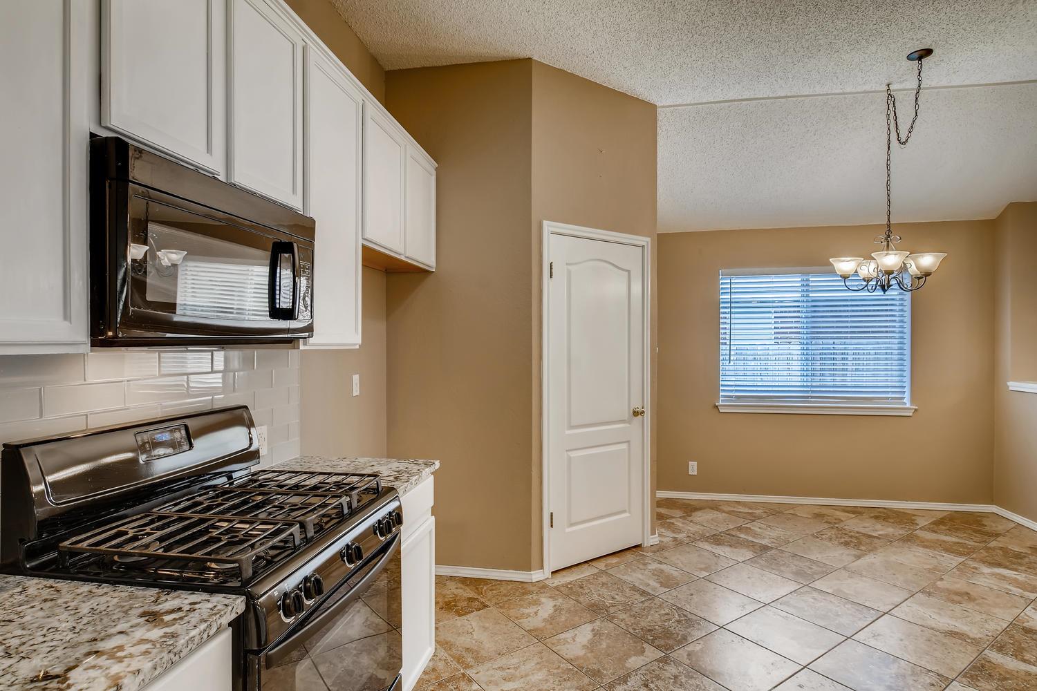 3742 Newland DR, Round Rock, TX 78681 photo 5