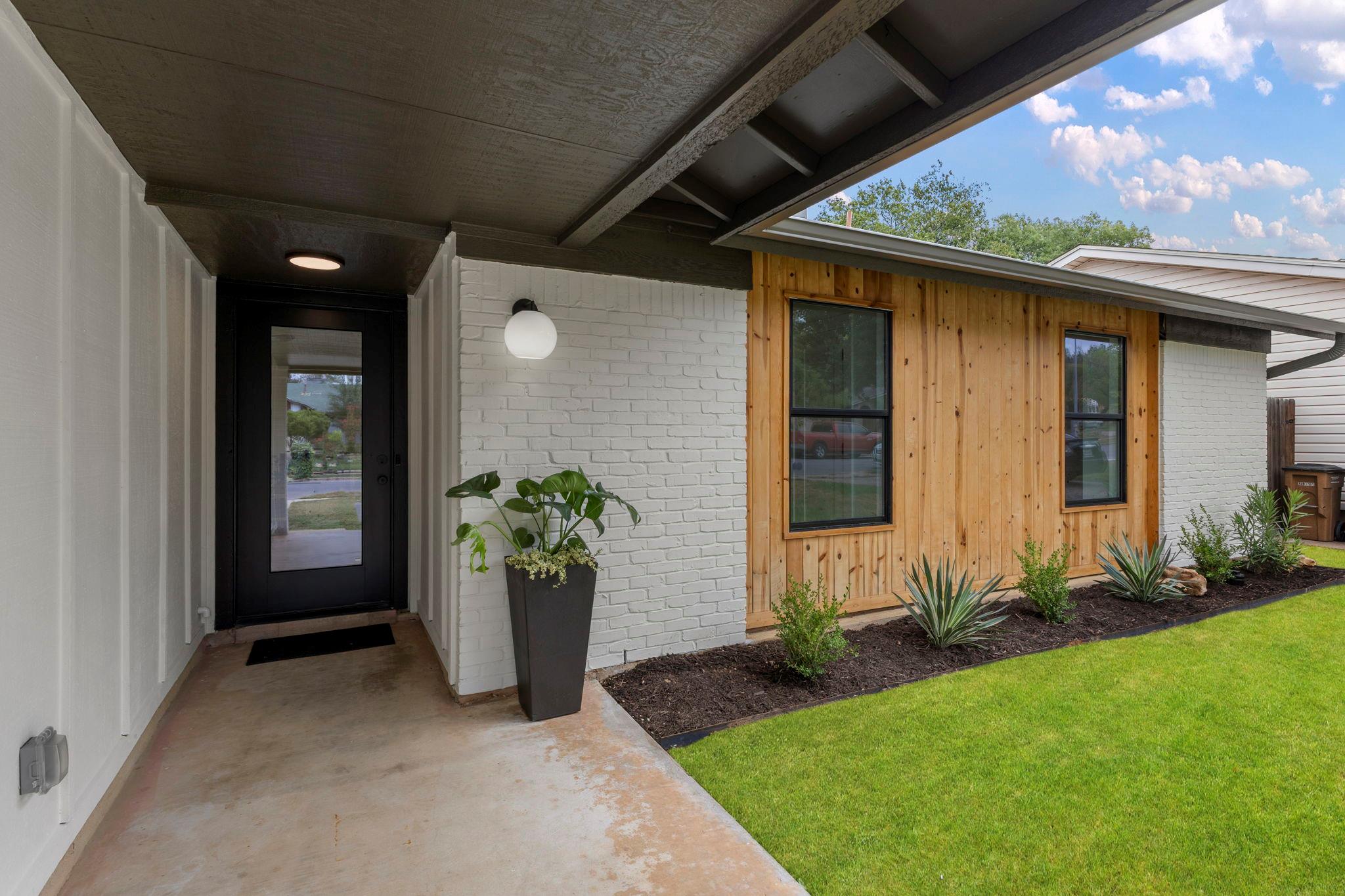 2512 McGregor DR, Austin, TX 78745 photo 3