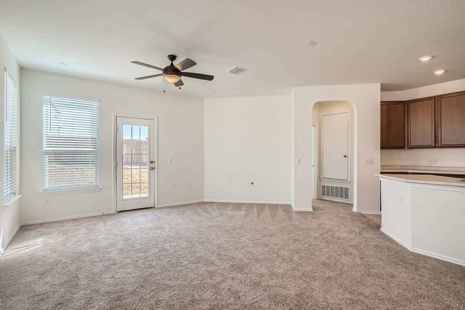 12525 Anthology ST, Manor, TX 78653 photo 2