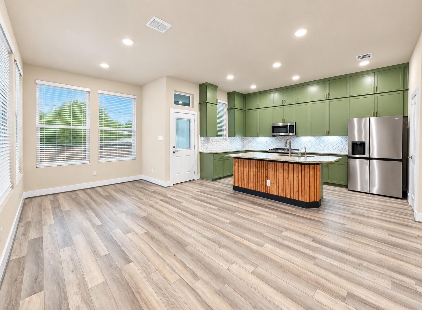 8851 Oakland RD #32, San Antonio, TX 78240 photo 2