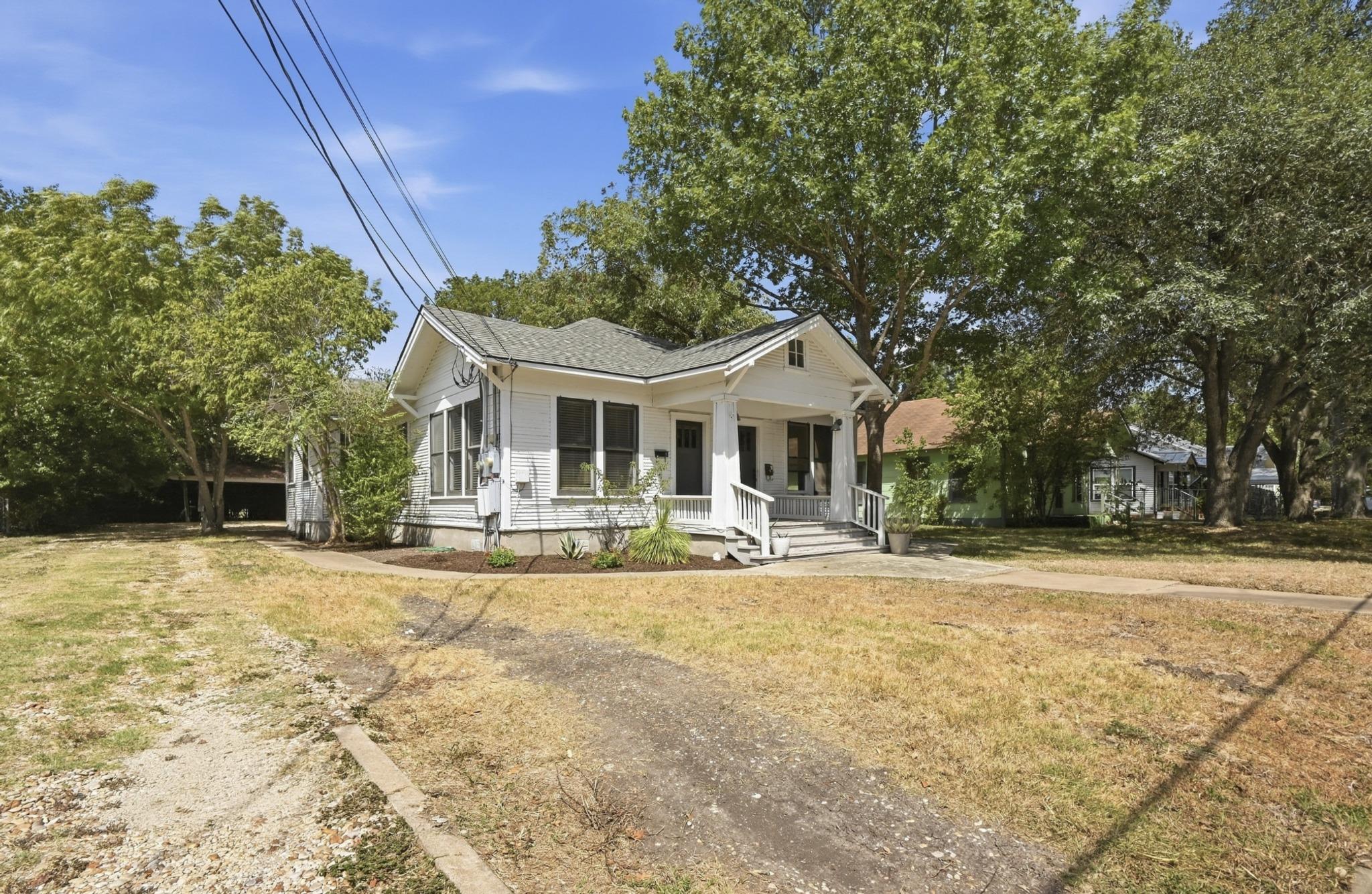 919 Prairie Lea ST, Lockhart, TX 78644 photo 3