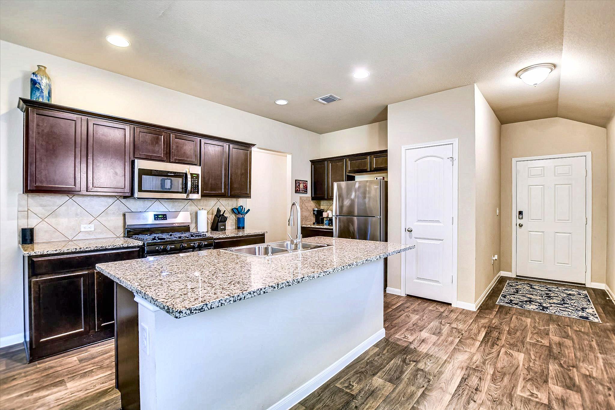 3304 Tilmon LN, Austin, TX 78725 photo 5