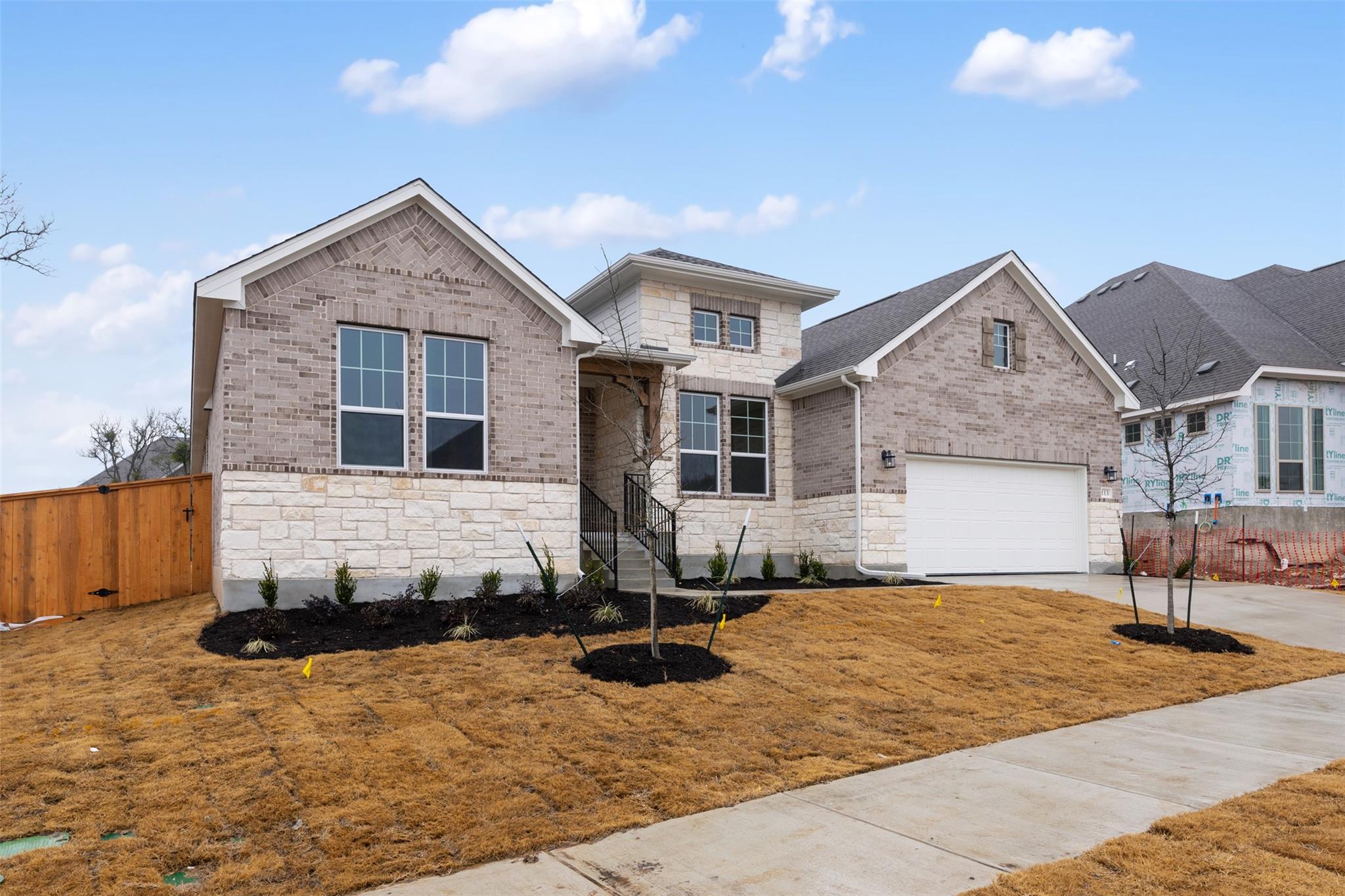231 Possumhaw LN, San Marcos, TX 78666 photo 2