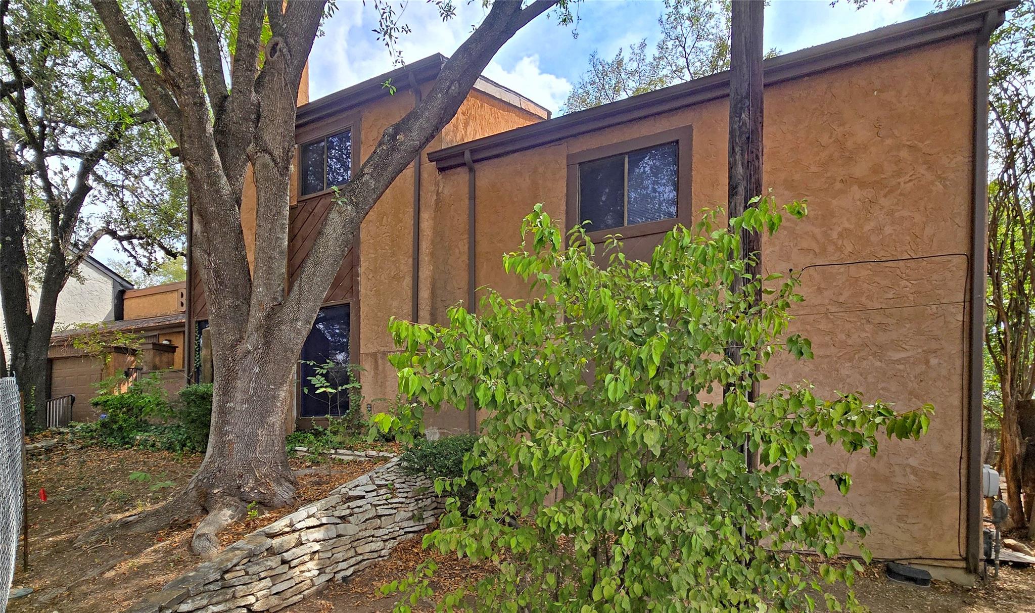 8801 Merion CIR, Austin, TX 78754 photo 2