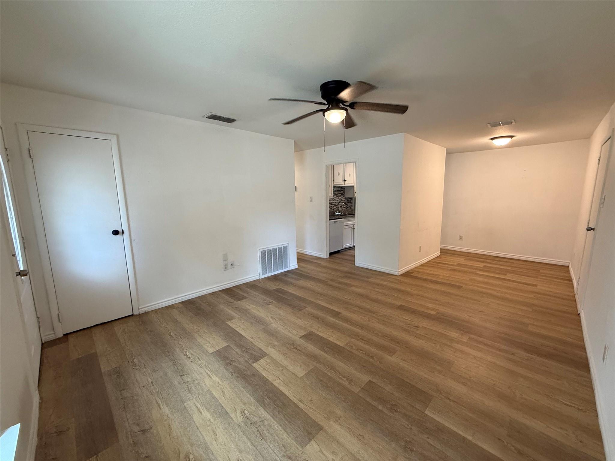 1204 Aransas ST, Lockhart, TX 78644 photo 3