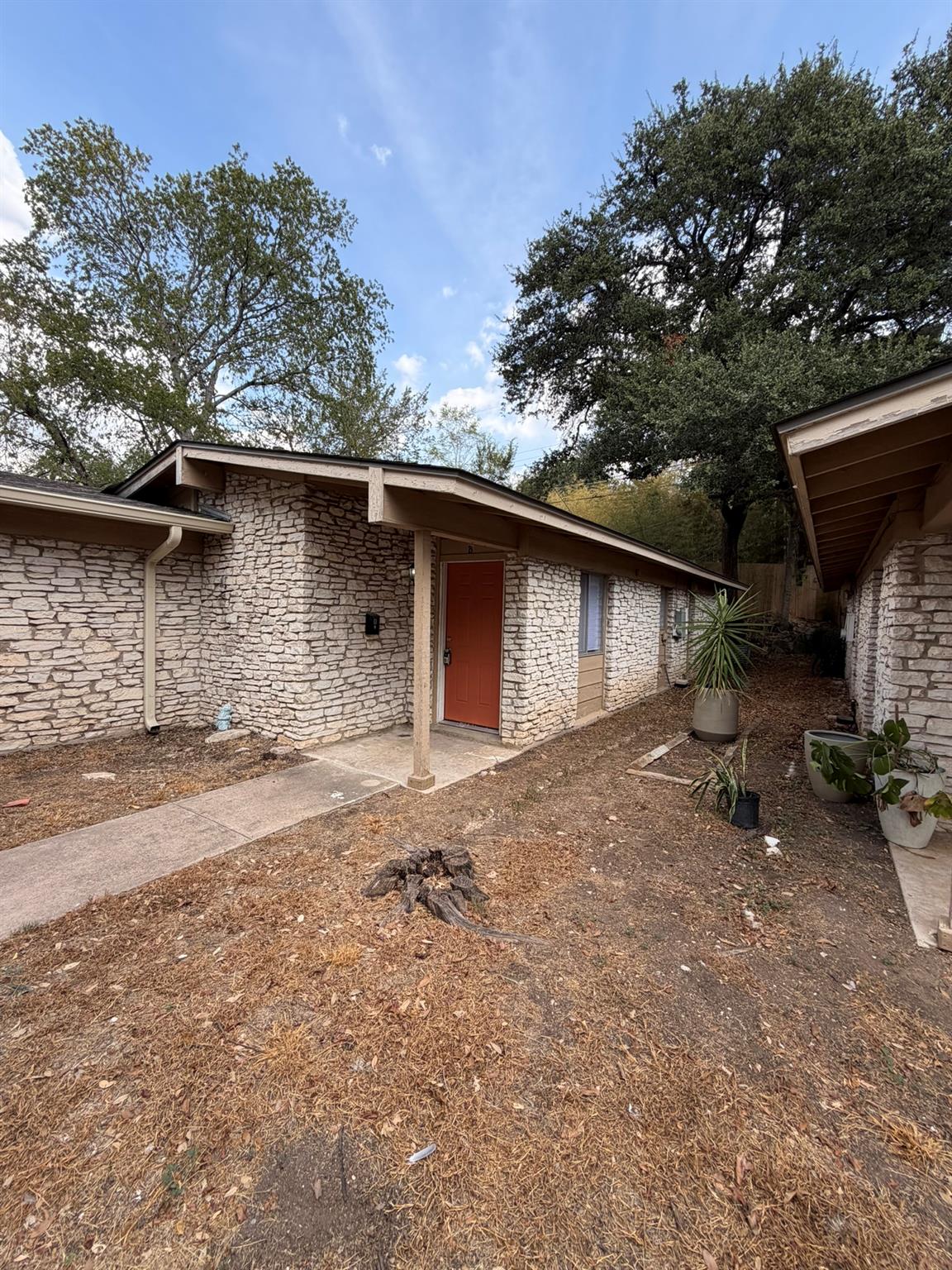 2107 Alta Vista Ave #B, Austin, TX 78704 photo 2