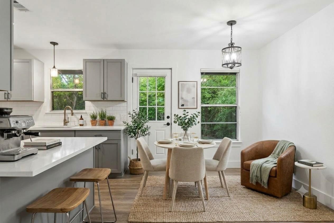 122 Havana ST, Austin, TX 78704 photo 3