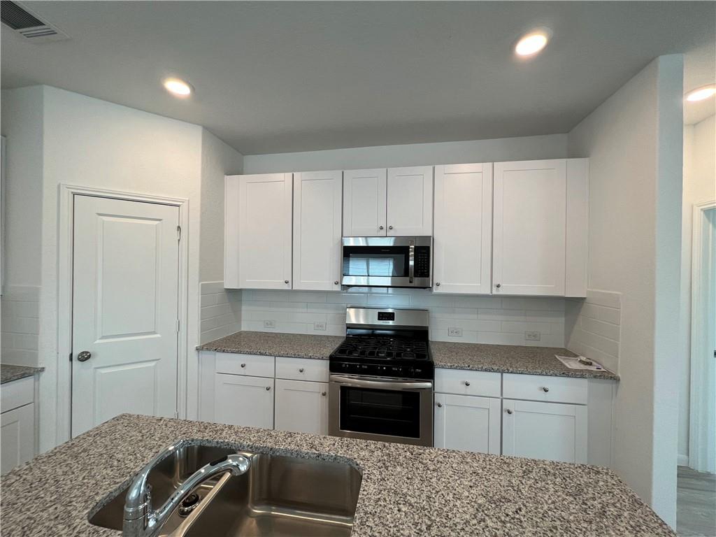 3023 Shore Lark, New Braunfels, TX 78130 photo 3