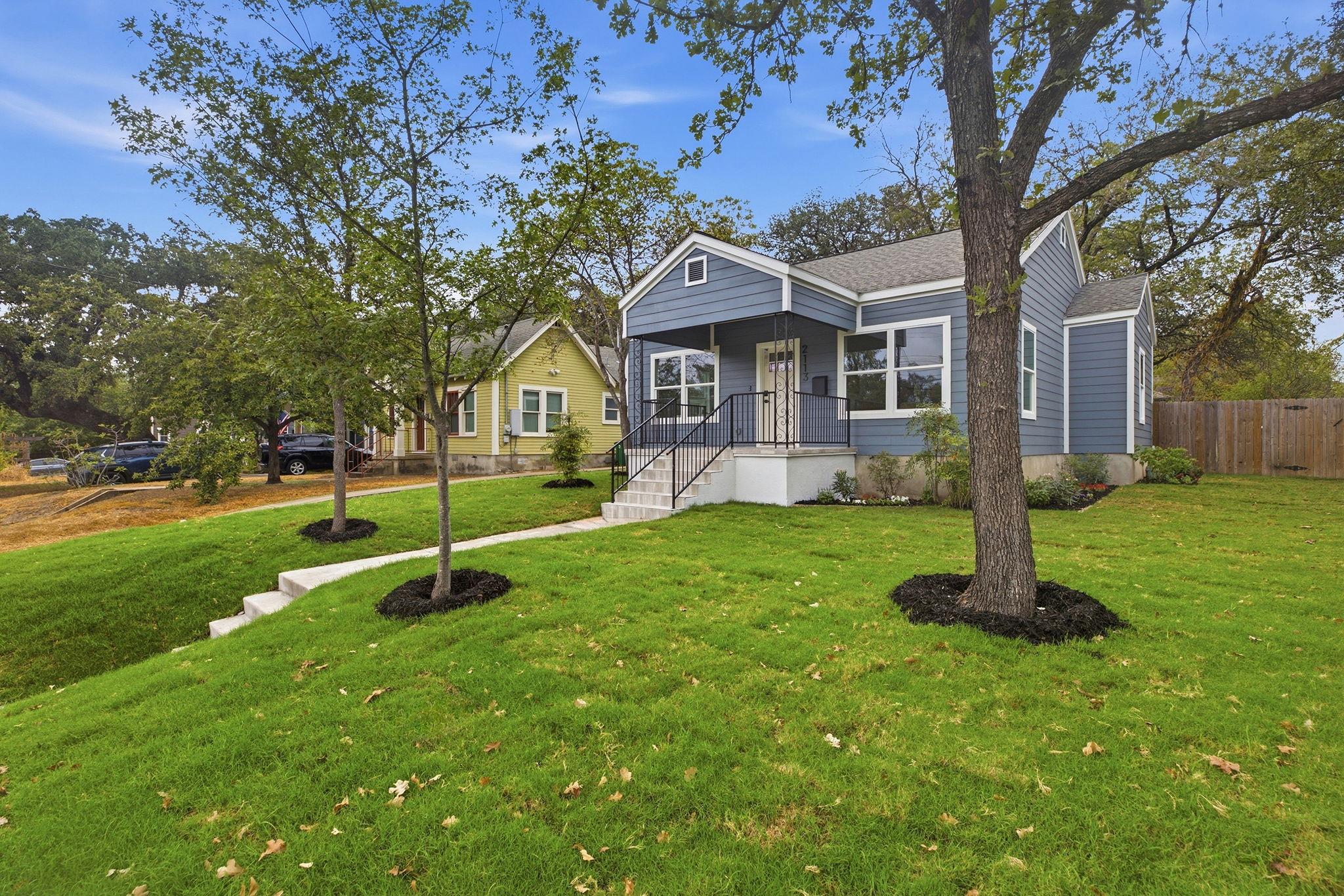 2113 Wilson ST, Austin, TX 78704 photo 2