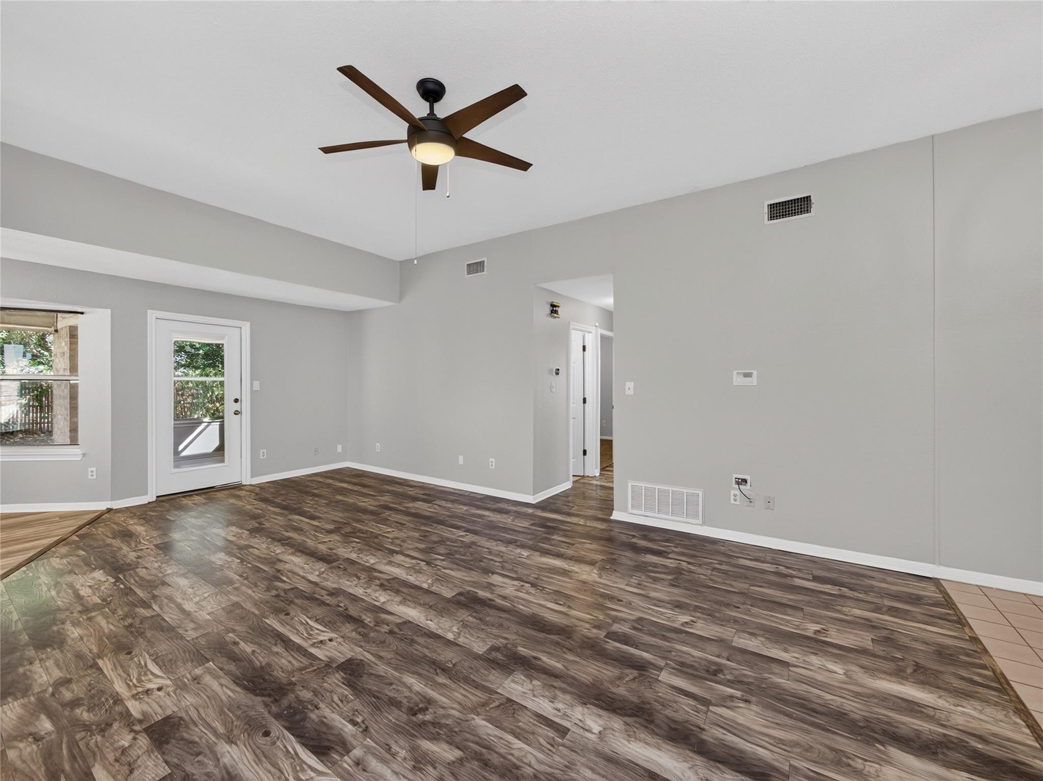 1710 Oaklawn DR, Taylor, TX 76574 photo 5