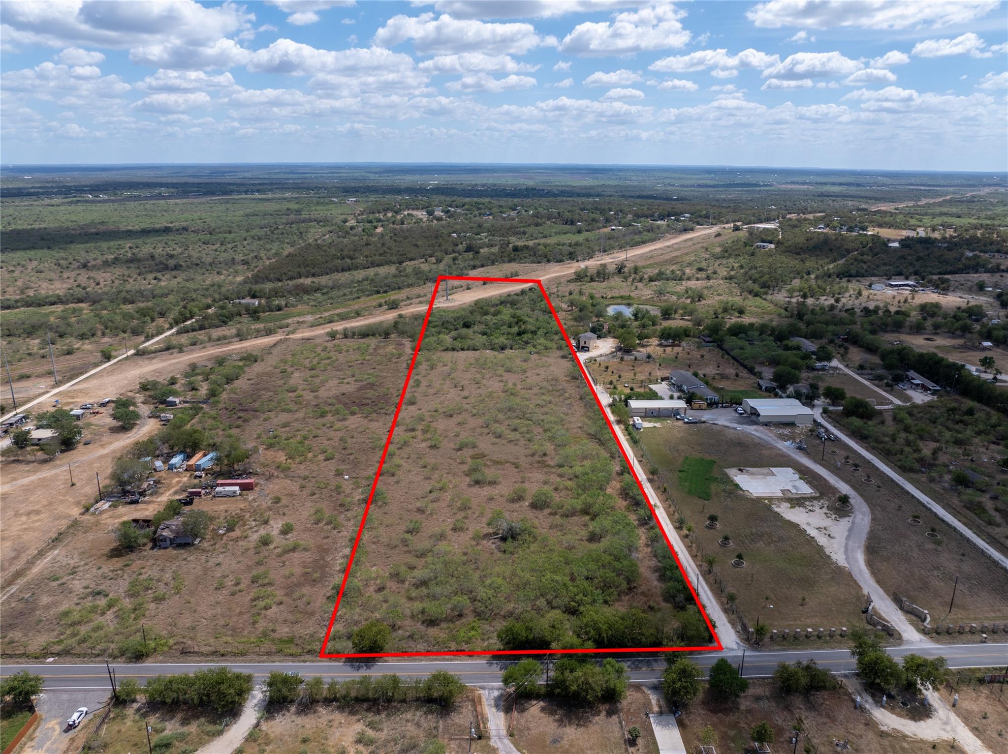 11605 Schriber RD, Buda, TX 78610 photo 2