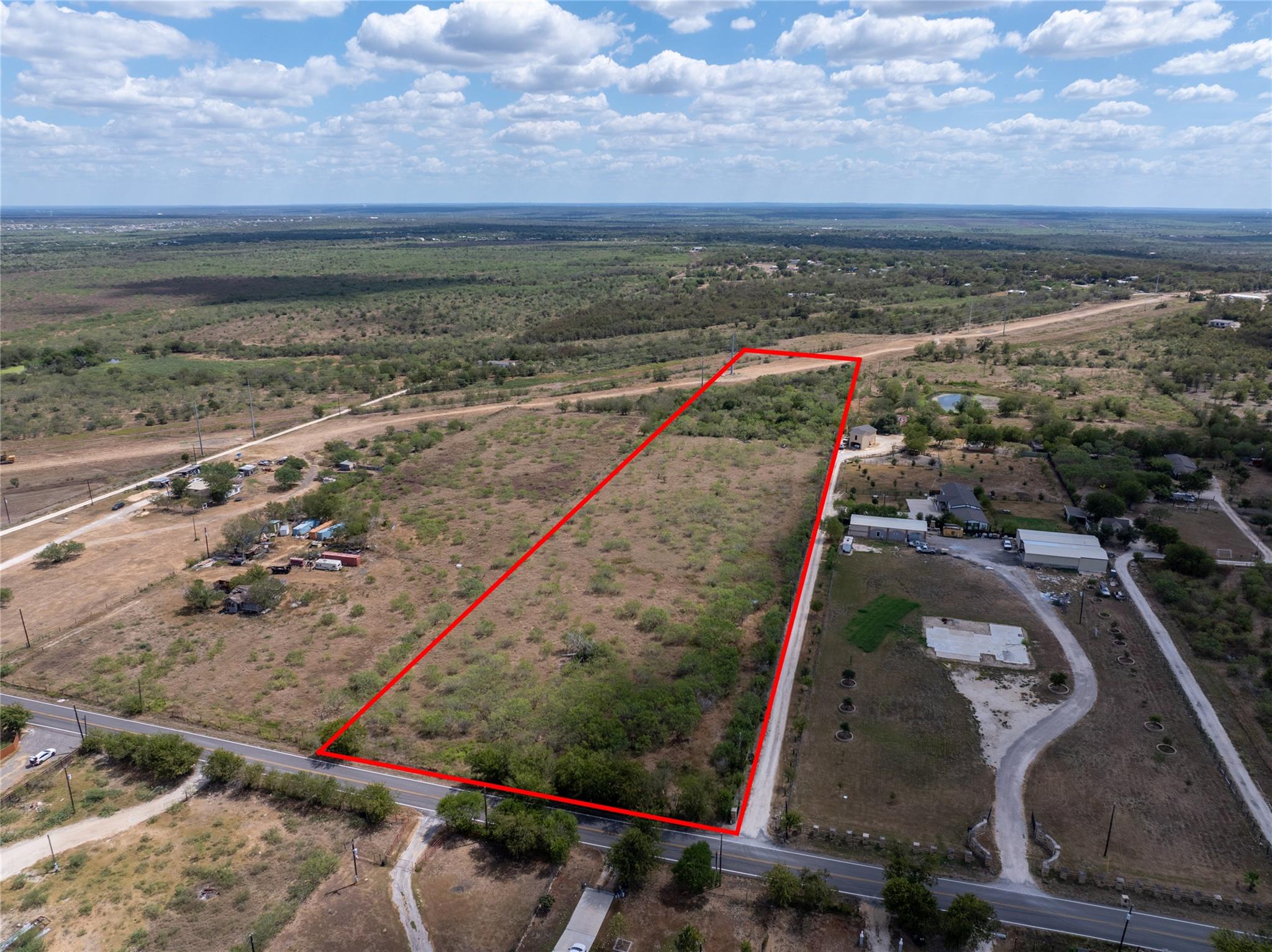 11605 Schriber RD, Buda, TX 78610 photo 3