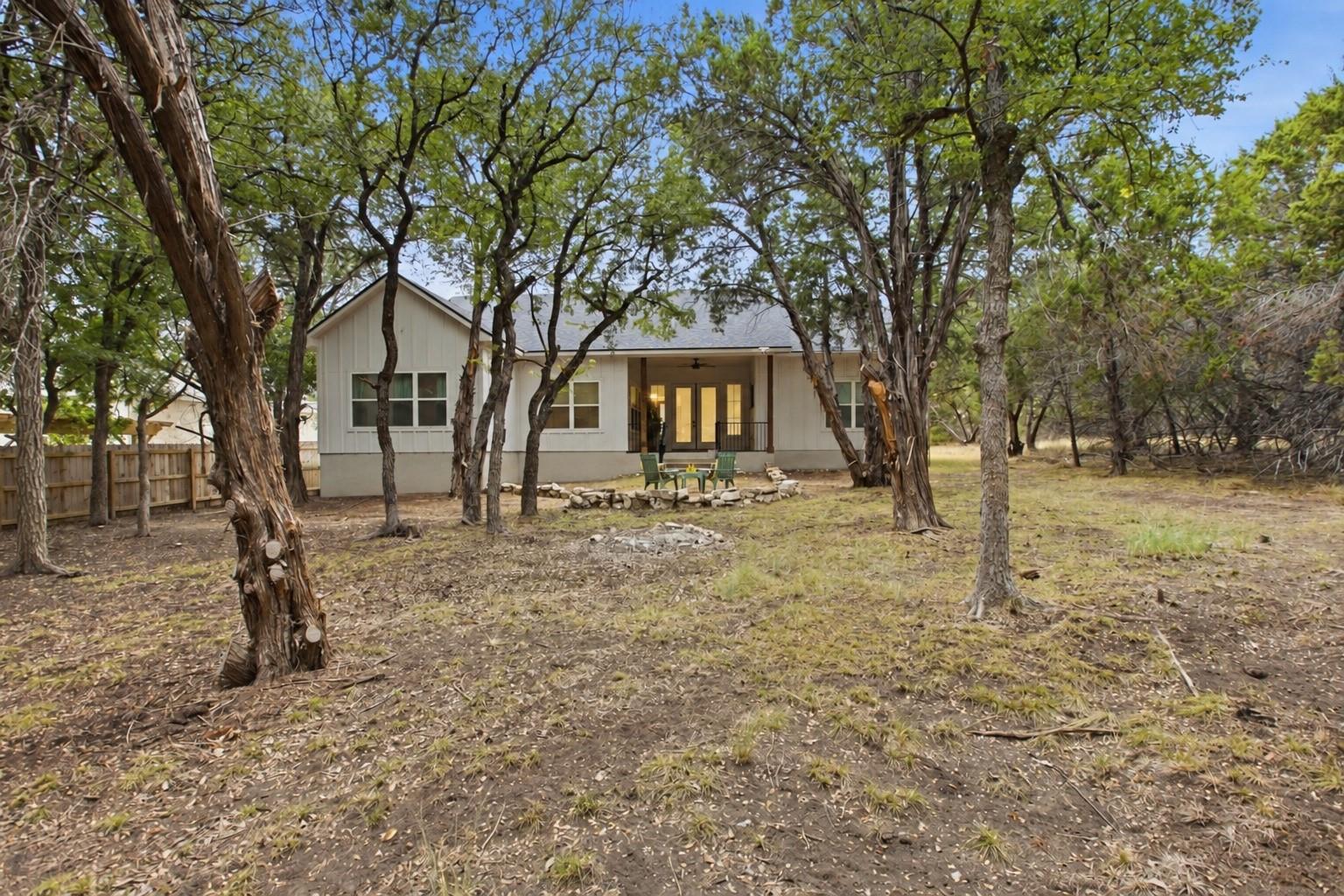 2703 Wilson Ave, Lago Vista, TX 78645 photo 3