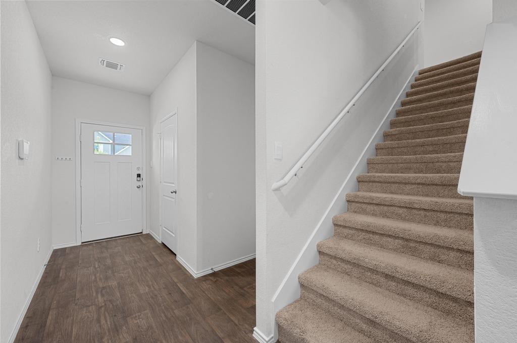 164 Frogmore LOOP, Kyle, TX 78640 photo 3