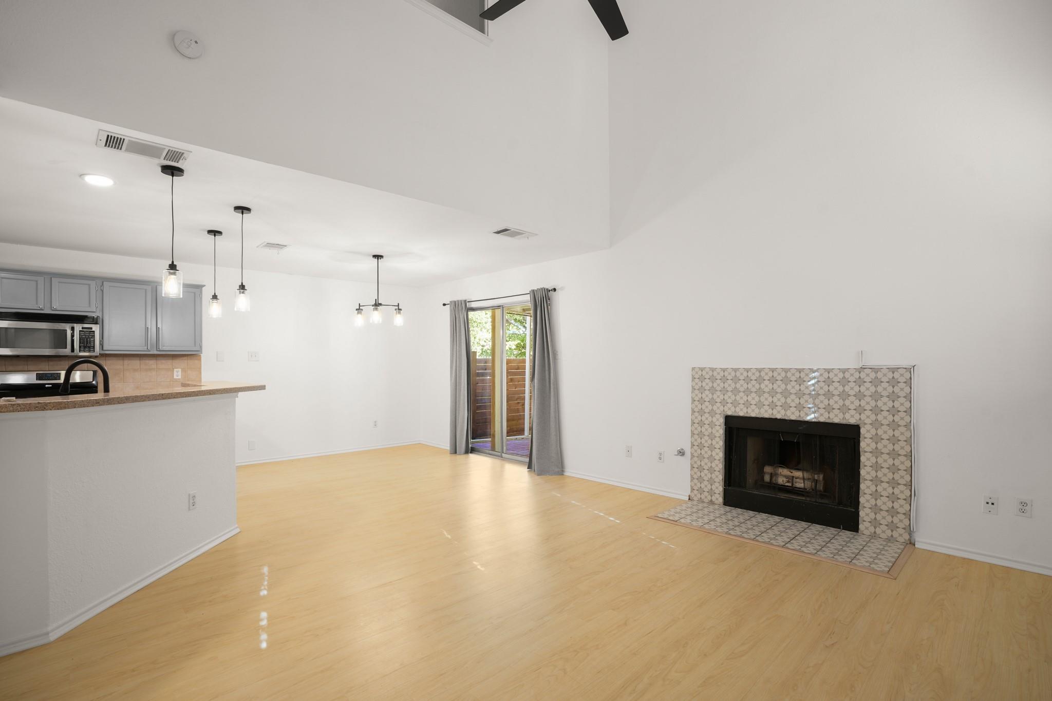 13026 Staton DR, Austin, TX 78727 photo 2